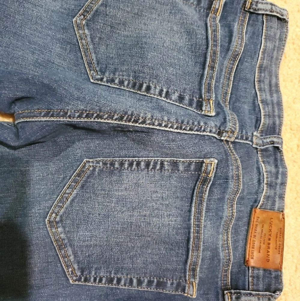 Jeans - Picture 2 of 4